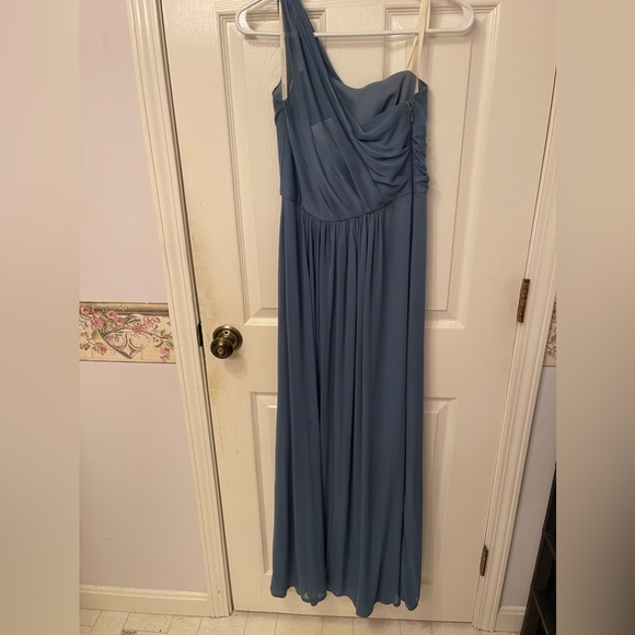David’s Bridal Formal/Bridesmaids dress - Picture 2 of 5